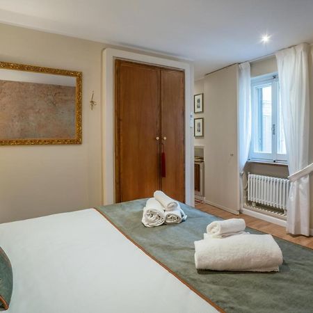 Charming Stay In Roma - Luxury Holiday Apartment ภายนอก รูปภาพ