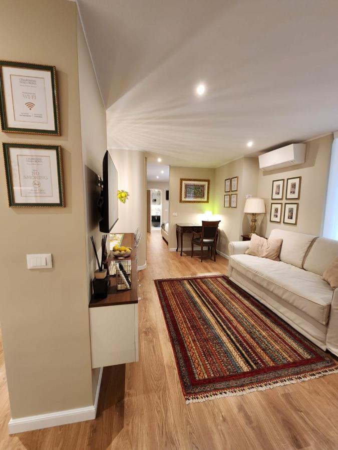 Charming Stay In Roma - Luxury Holiday Apartment ภายนอก รูปภาพ